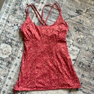 Patagonia red workout top tank top size XS